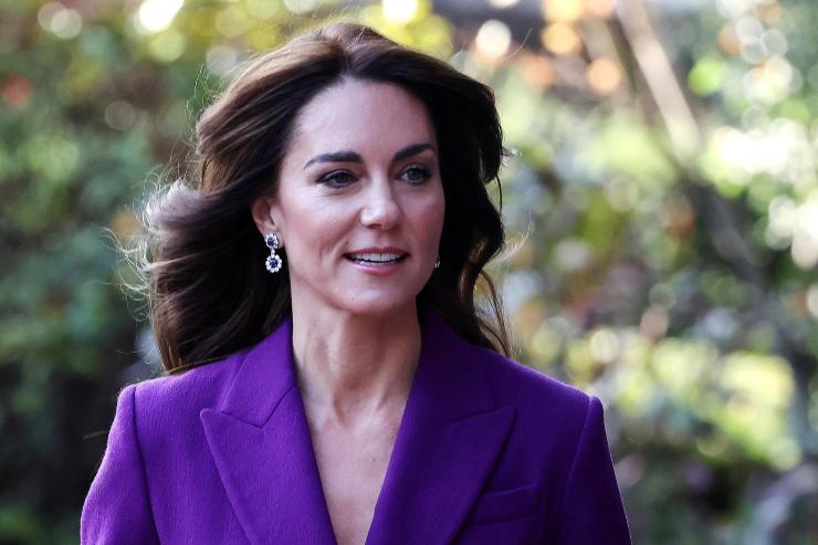 Kate Middleton abito viola